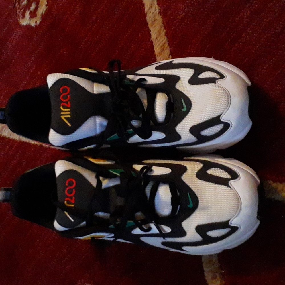 Boys shoes